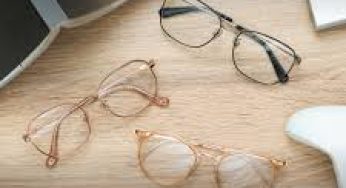 Spectacle Hut Ang Pow game free lens cleansing kit in Singapore